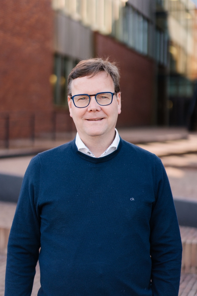 Dr. Jean-Christophe Schobbens